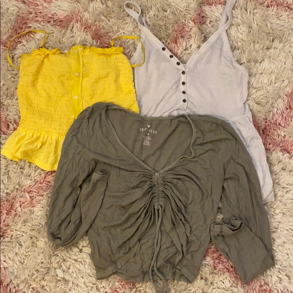 Trendy Top Bundle/ AMERICAN EAGLE ABERCROMBIE TOP